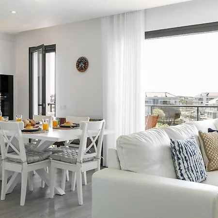 Apartman & Supertubos House *