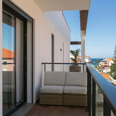 & Supertubos House Consolação